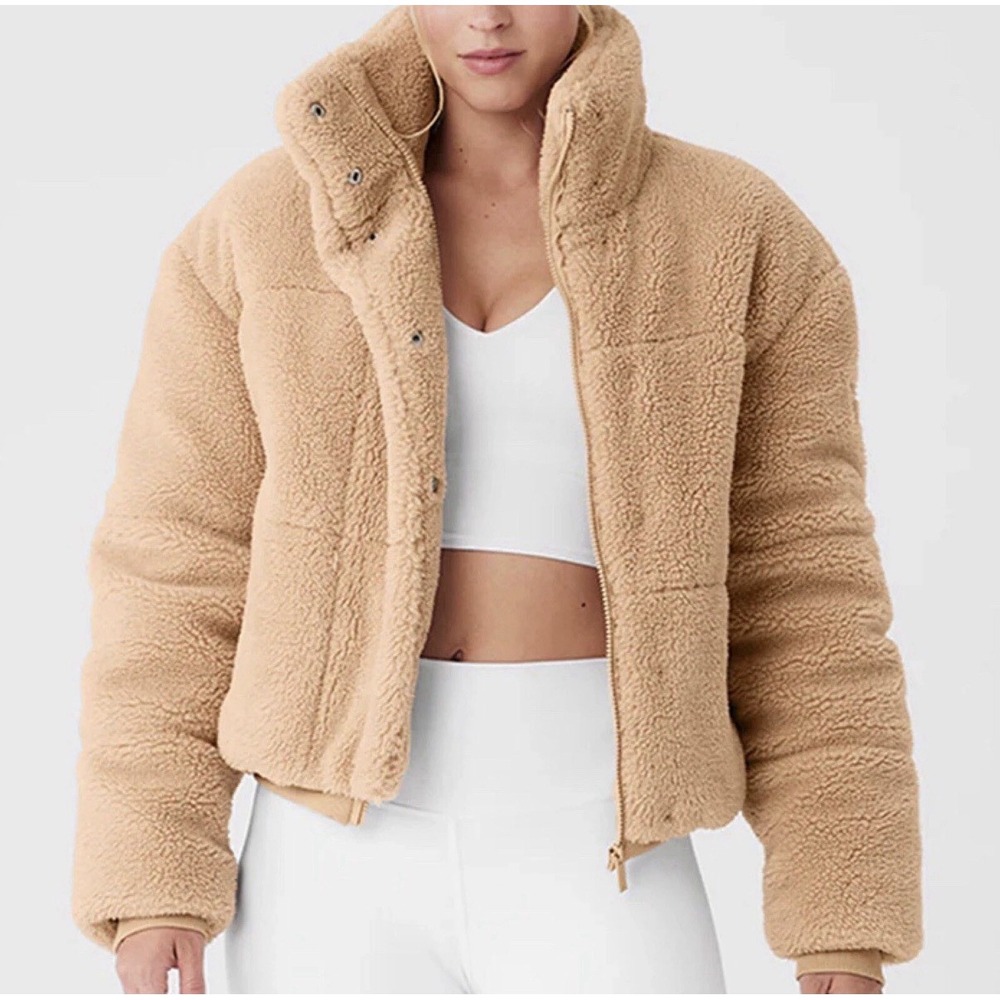 Alo Yoga Women's S Foxy Sherpa Teddy Fleece Cropped Jacket Camel Tan Cozy Coat